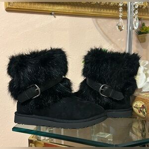 UGG Classic Buckle Mini Black Fur Winter Boots Size 8